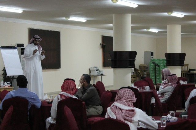 مهارات الاتصال في كلية المجتمع بالدوادمي