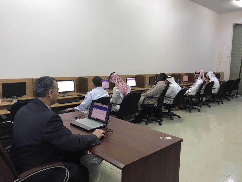 مجتمع الدوادمي تقيم ورشة عمل مميزة بعنوان "انشاء الاختبارات الالكتروني تطبيق عملي"
